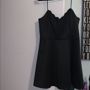 ZAFUL Black Scalloped Dress